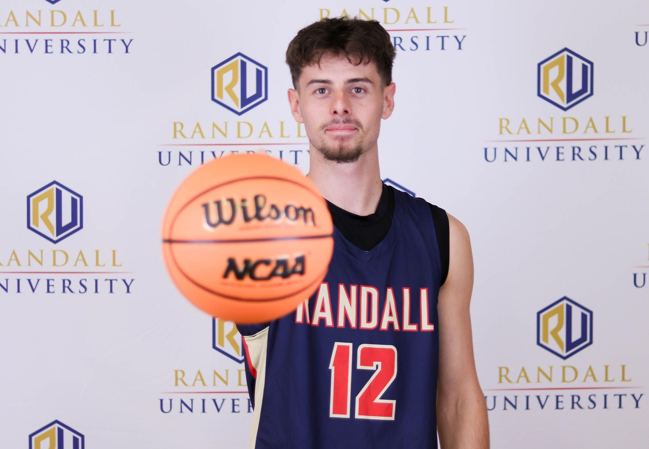 Defense Shines in MBB Win