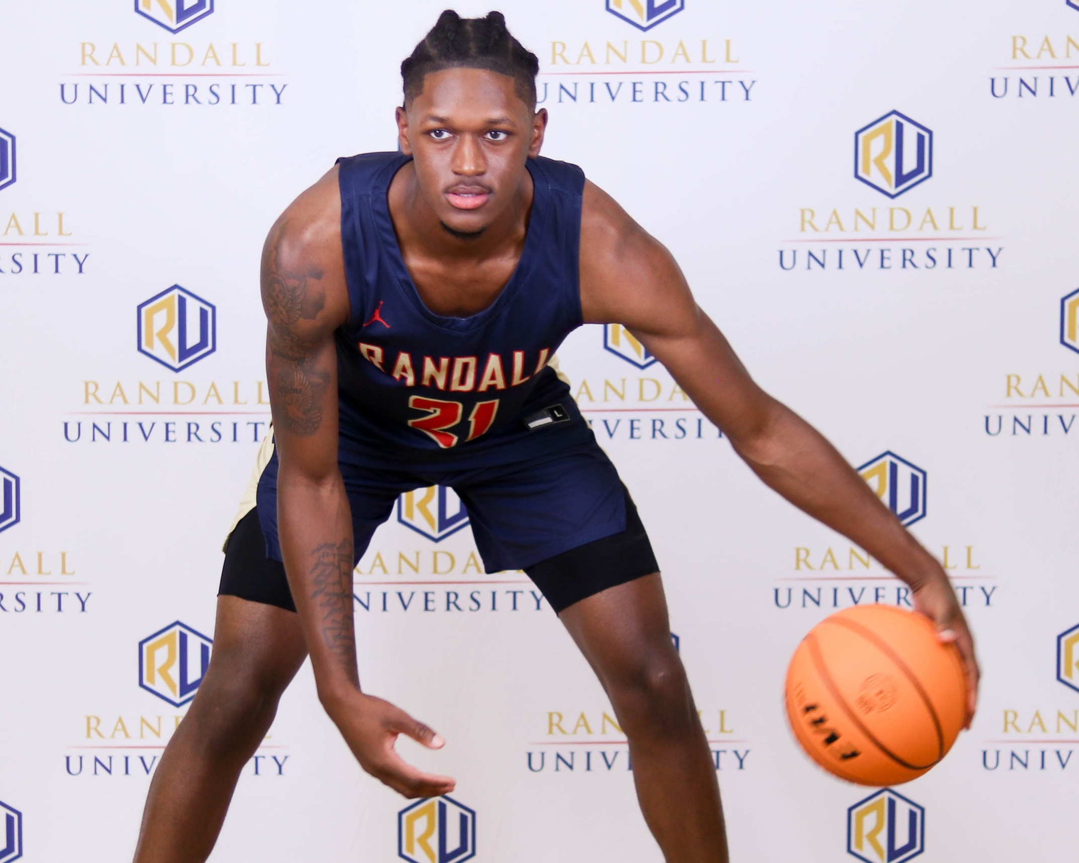 Defense Lifts Saints in Win Over SWAU